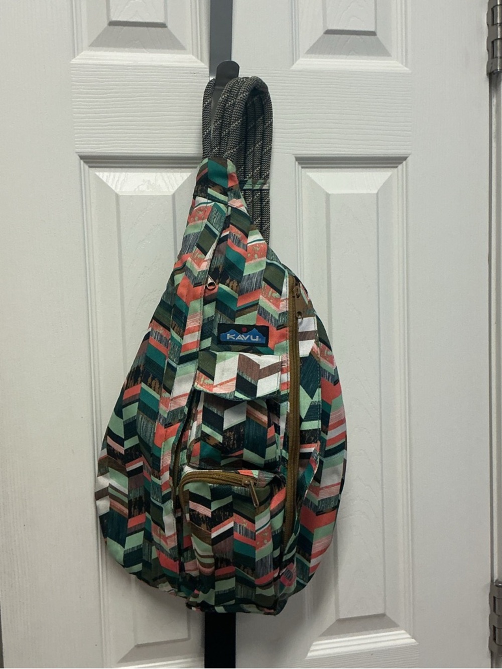 Kavu Sling Backpack Crossbody Hiking Trails Day Bag Lightweight Colorful Outdoor